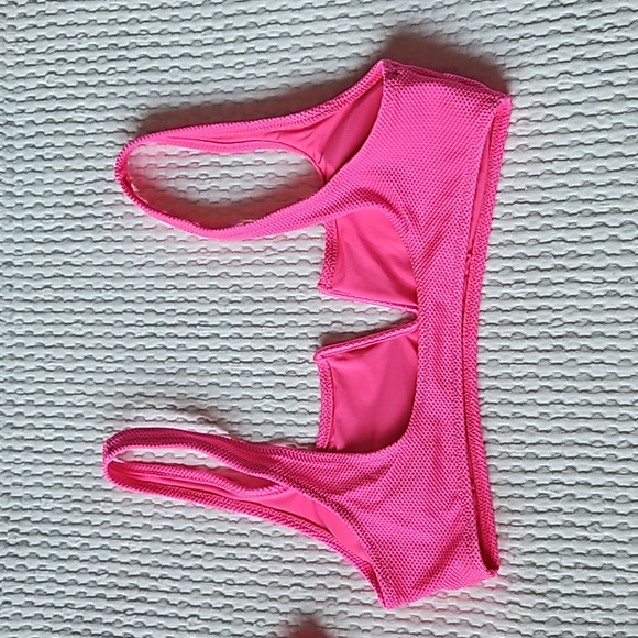 Pink pique bikini set - Picture 3 of 6